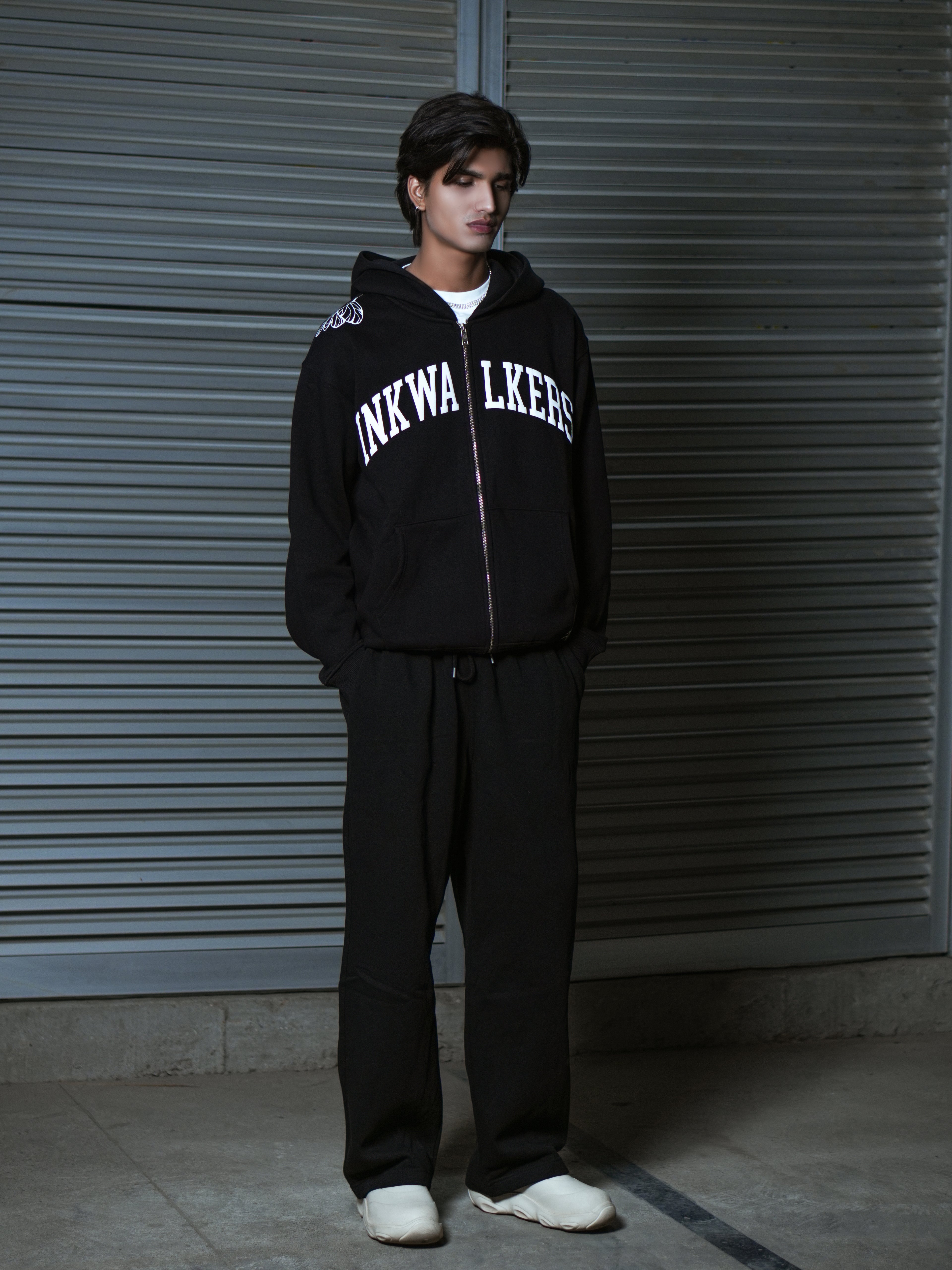 THE EXCEPTION ZIP UP - BLACK