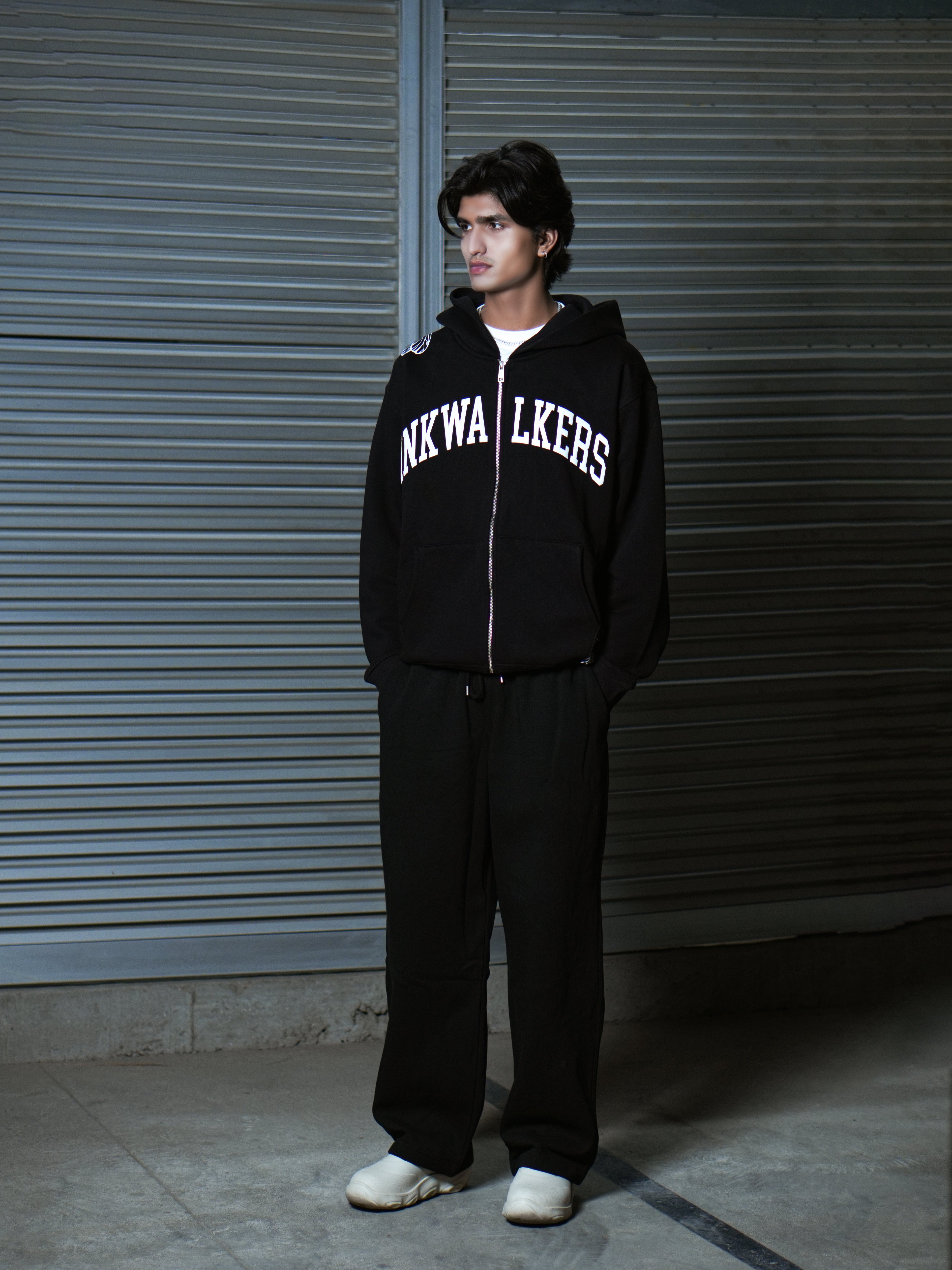 THE EXCEPTION ZIP UP - BLACK