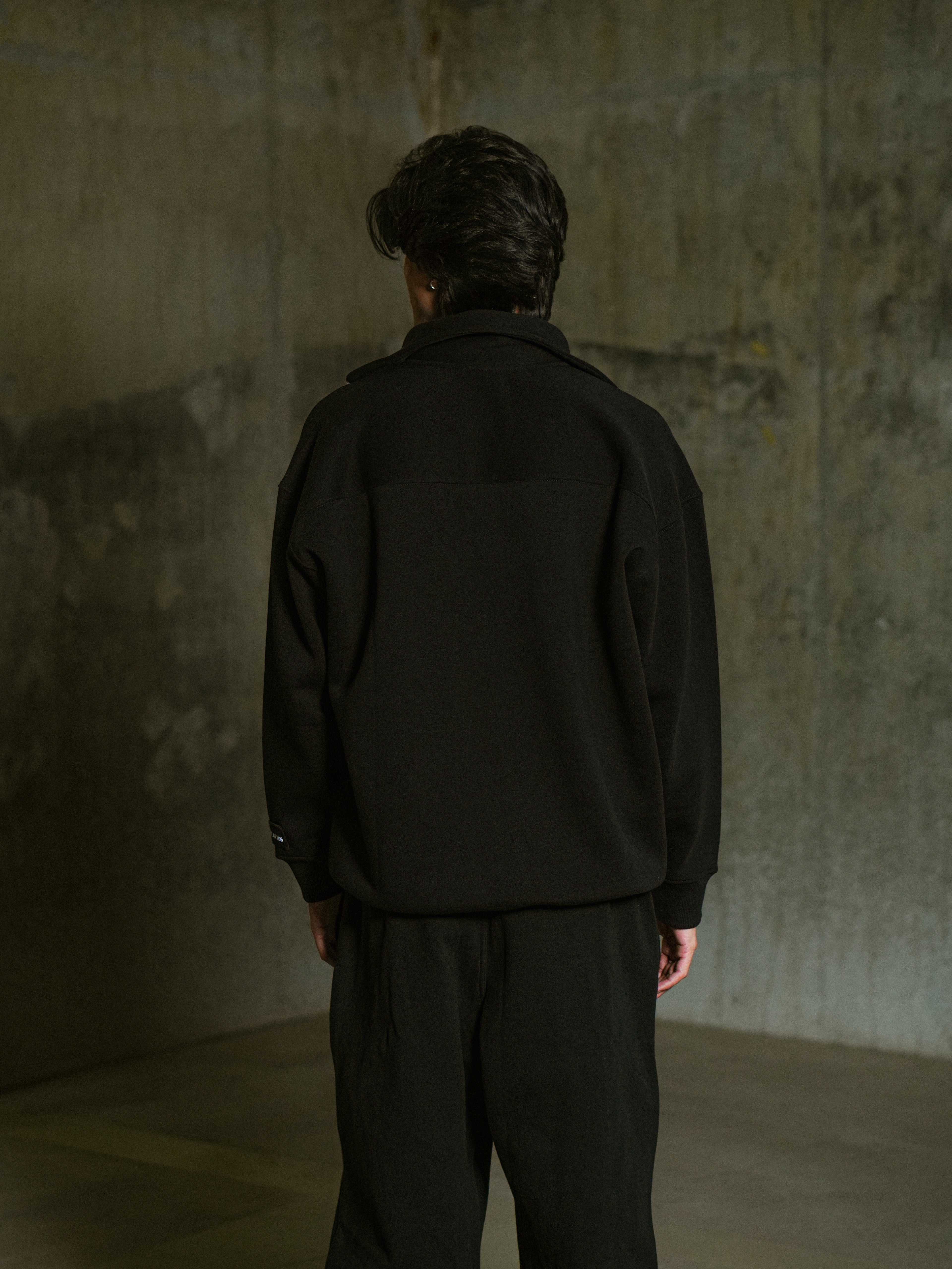 VINTAGE QUARTER ZIP UP - BLACK